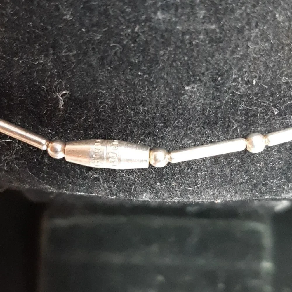 Unbranded clean dainty